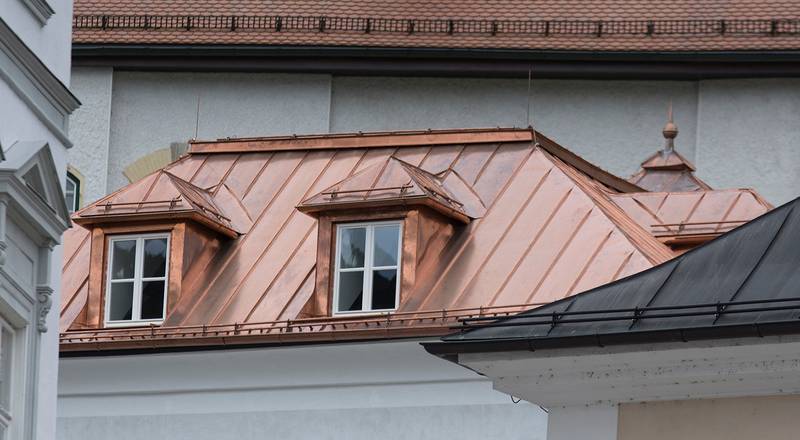 How to Choose the Right Roofing Material for Your Irish Home